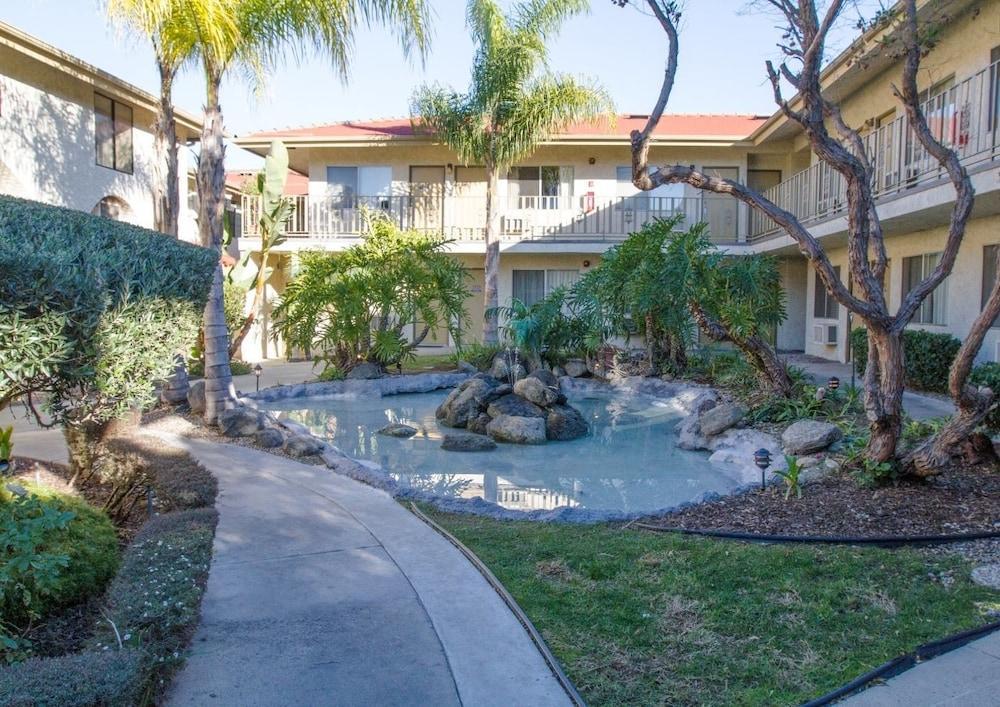 California Suites Hotel San Diego Extérieur photo