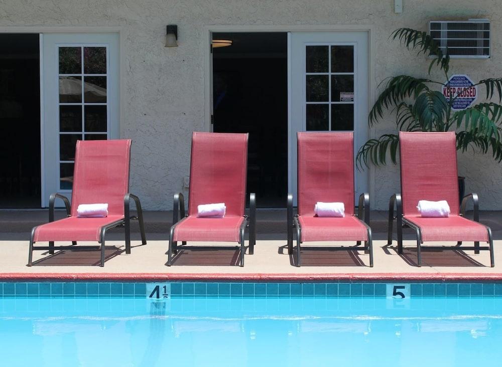 California Suites Hotel San Diego Extérieur photo