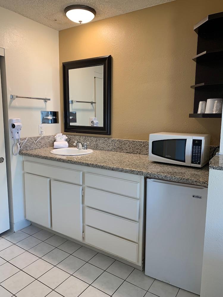 California Suites Hotel San Diego Extérieur photo