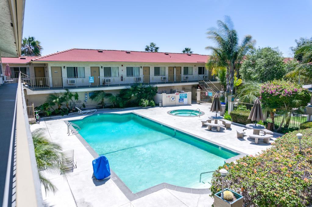 California Suites Hotel San Diego Extérieur photo