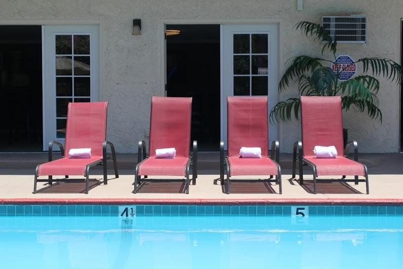 California Suites Hotel San Diego Extérieur photo
